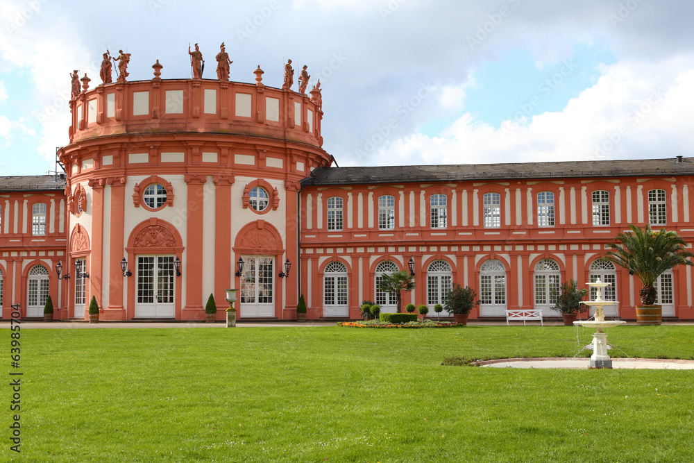 Wiesbaden (Schloss Biebrich, Parkseite) - April 2014