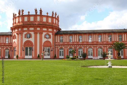 Wiesbaden (Schloss Biebrich, Parkseite) - April 2014