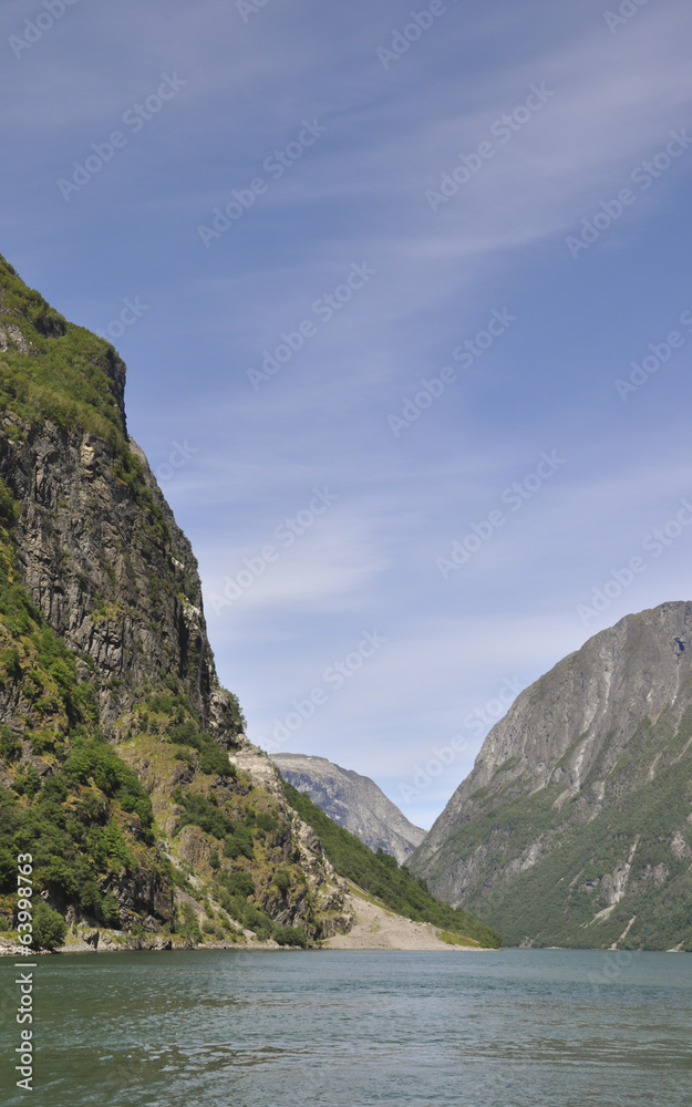 Naeroyfjord, Fjord, Fjordfahrt, Sommer, Norwegen