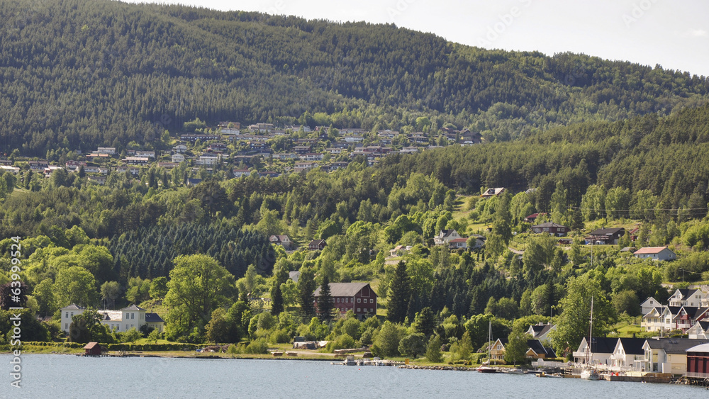 Kaupanger, Dorf, Bucht, Fährenfahrt, Laerdalsfjord, Norwegen