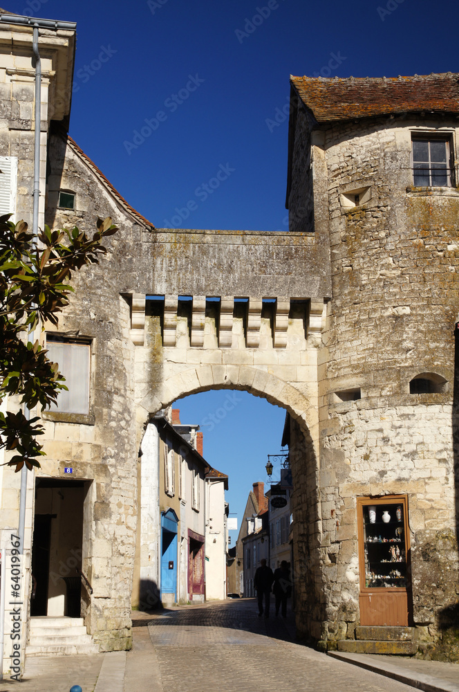 Porte de la Ville de La Roche Posay - obrazy, fototapety, plakaty 