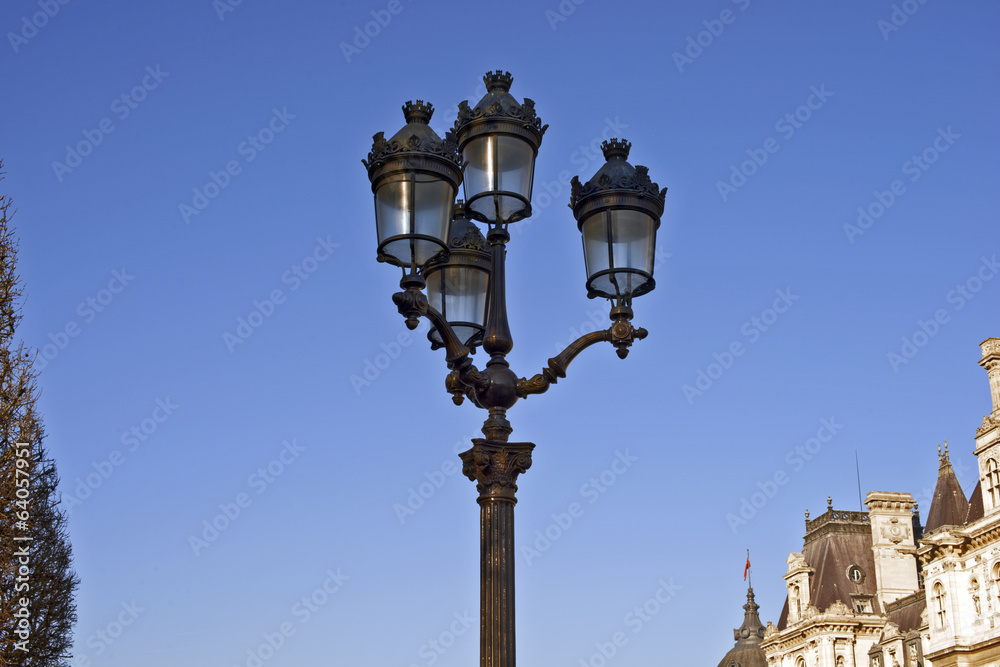 Streetlamp in Paris