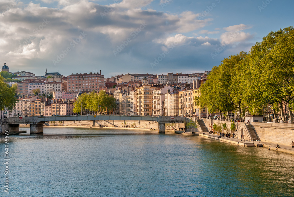 Obraz premium Quai de Saône à Lyon