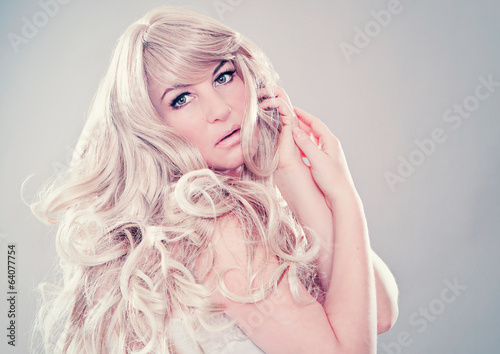 fashion 12-stunning blond hair