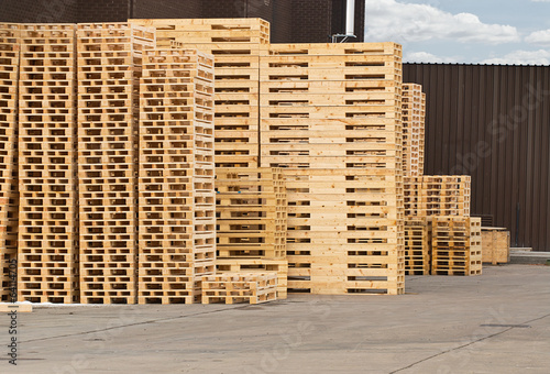 Bilde på lerret Wooden Pallet stack