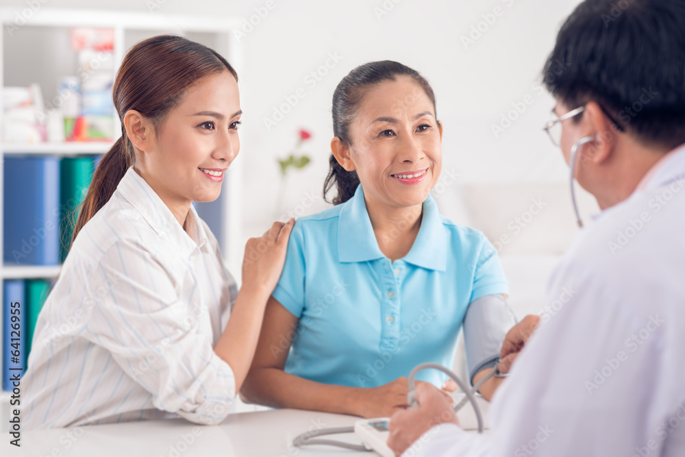 Visiting doctor together Visiting doctor together