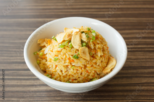 Fried rice with garlic