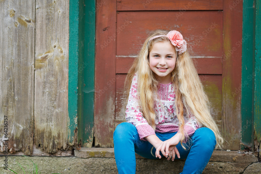 Fototapeta premium little girl
