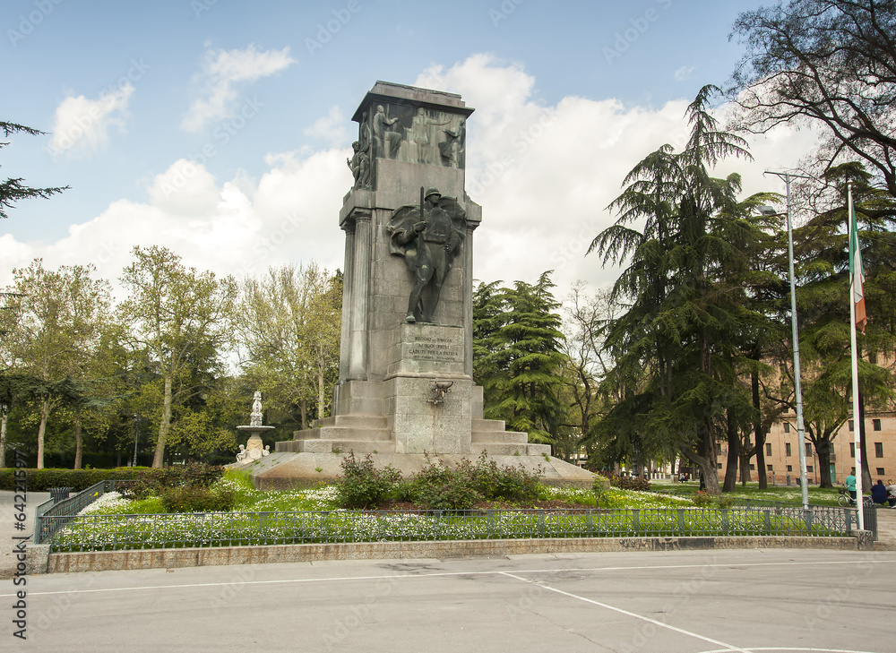 monument Reggio Emilia
