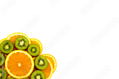 Fototapeta Naklejka Na Ścianę i Meble -  Many slices of kiwi fruit and orange fruit