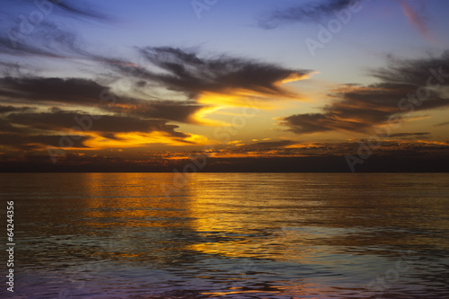 Colour sunset in Pacific ocean © Igor Chaikovskiy