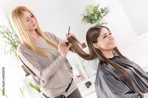 At the hairdresser's