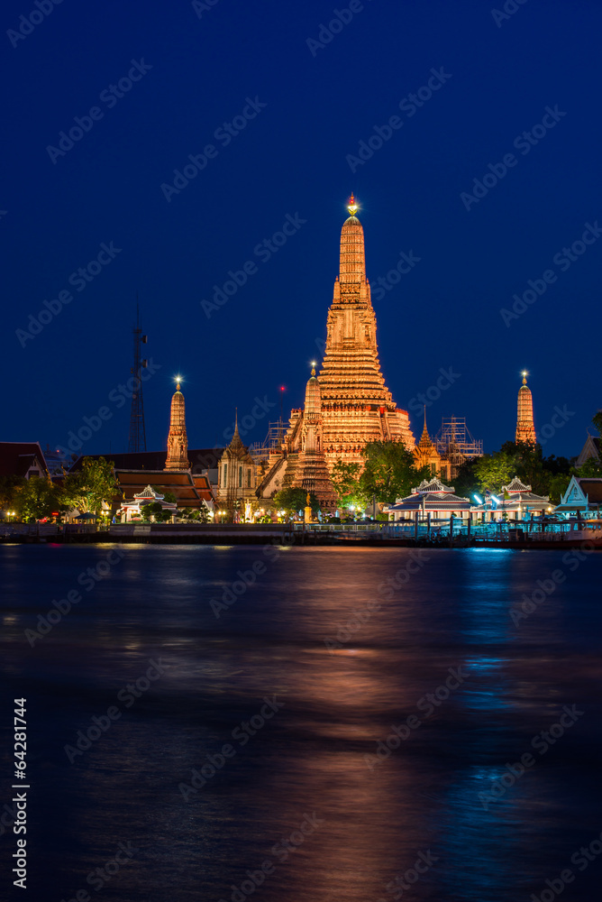 Naklejka premium Arun temple ,Bankok,Thailand