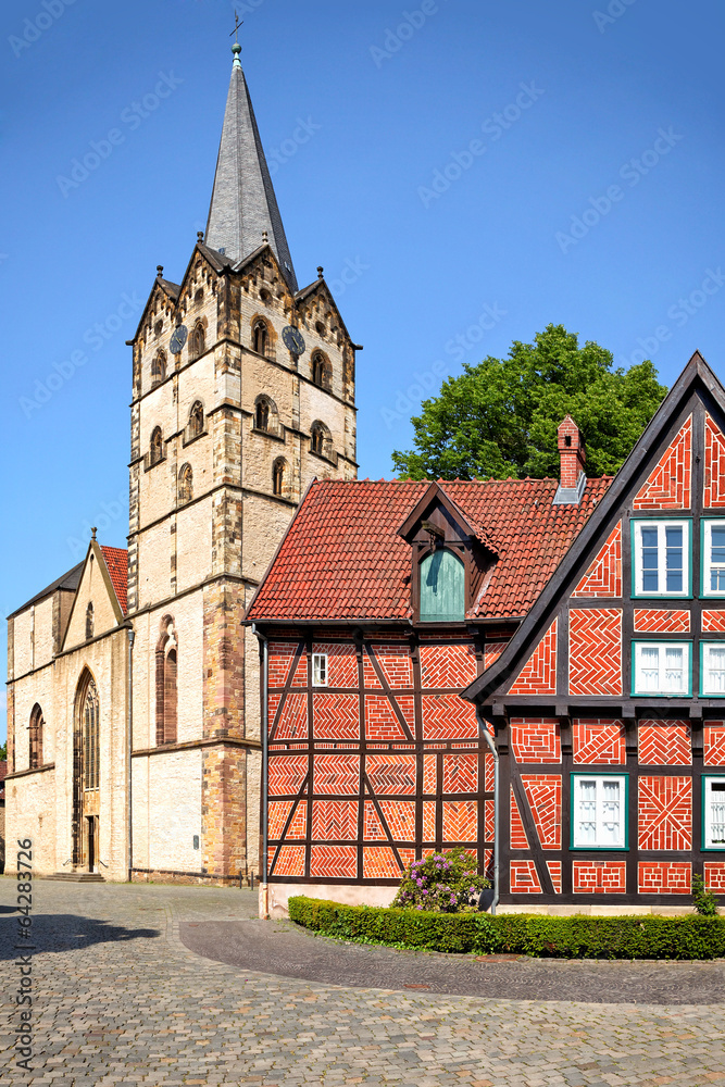 Münsterkirche und Kantorhaus in Herford, Deutschland Münsterkirche und Kantorhaus in Herford, Deutschland