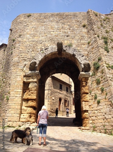 Volterra, la Porta Etrusca photo