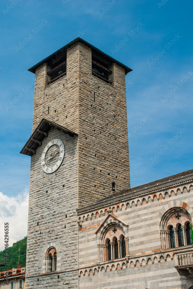 Broletto di Como, torre