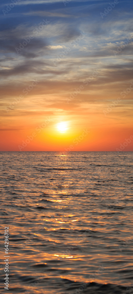 Fototapeta premium Sunset. Seascape.