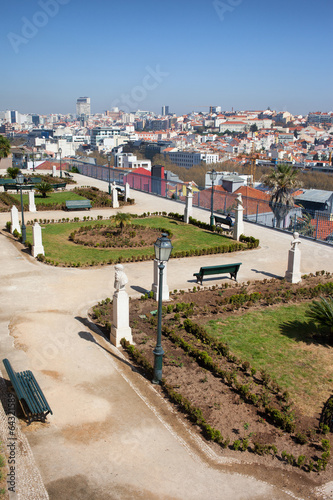 Fototapeta Naklejka Na Ścianę i Meble -  Garden of San Pedro de Alcantara in Lisbon