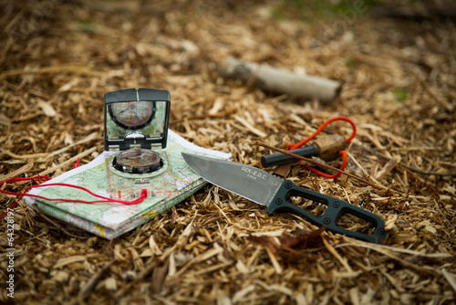 Wallpaper Mural Messer beim Bushcraften Torontodigital.ca