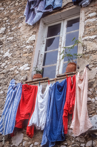 Aufgehängte Wäsche in den Faren Frankreich © cmfotoworks