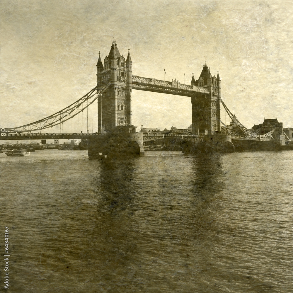 Obraz premium Tower Bridge and The River Thames at Sunset