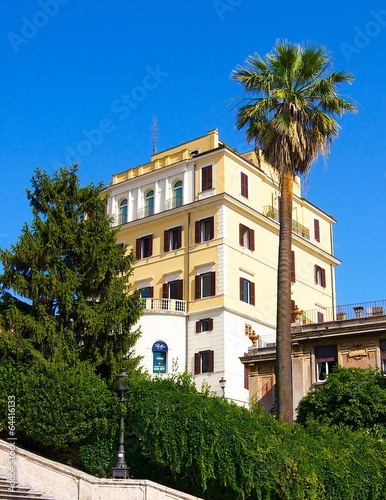 Villa near Spanish stairs in Rome