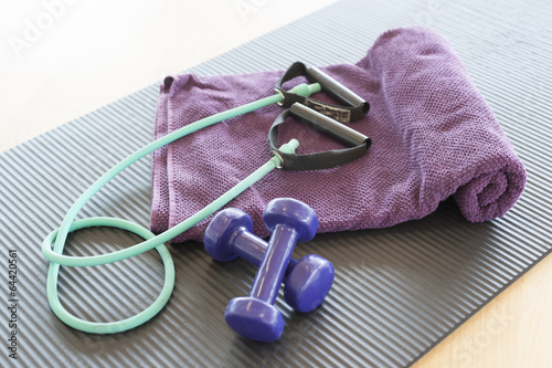 weight and jump- rope photo