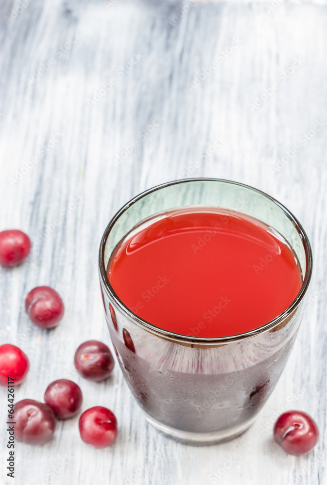 Fresh juice of sweet cherries Fresh juice of sweet cherries