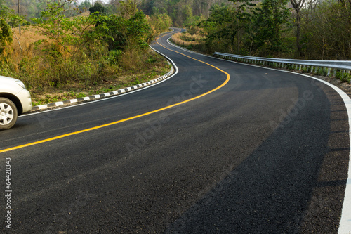 Nice asphalt road © doidam10