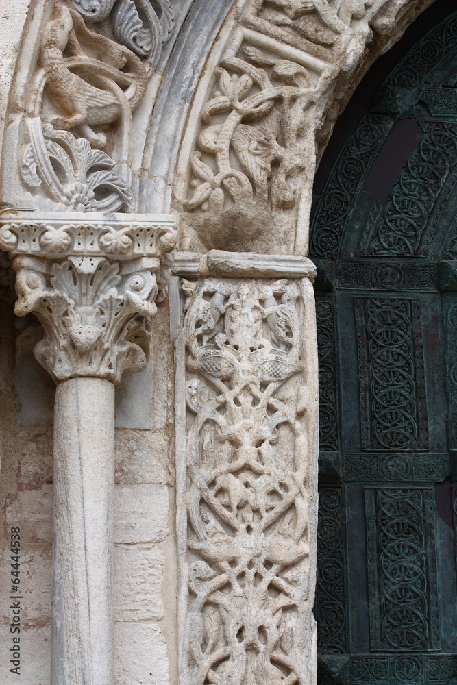 Cattedrale di Trani portale