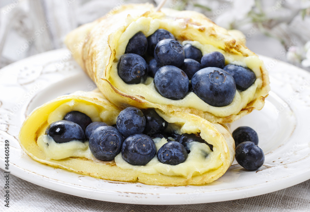 Crepes with blueberries Crepes with blueberries