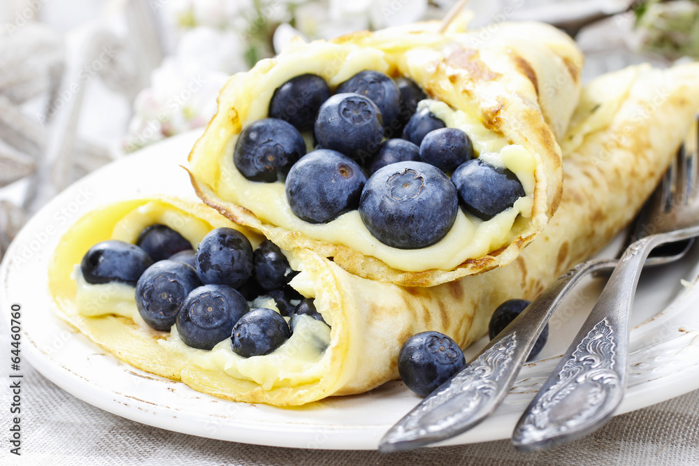 Crepes with blueberries Crepes with blueberries