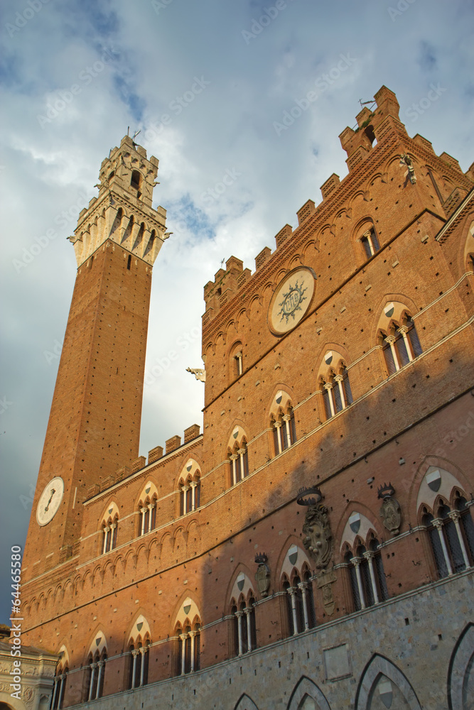 Obraz premium The Torre del Mangia. Siena (Tuscany, Italy)