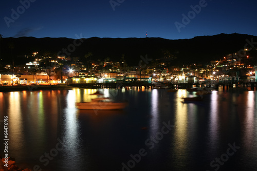 Avalon Bay Catalina at Night © Atomazul