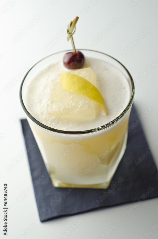 Whiskey Sour Cocktail Deluxe Whiskey Sour Cocktail Deluxe