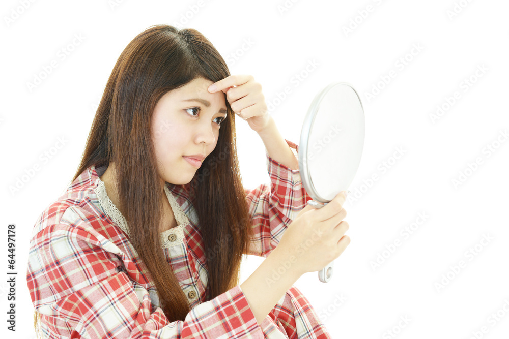 お肌が気になる女性