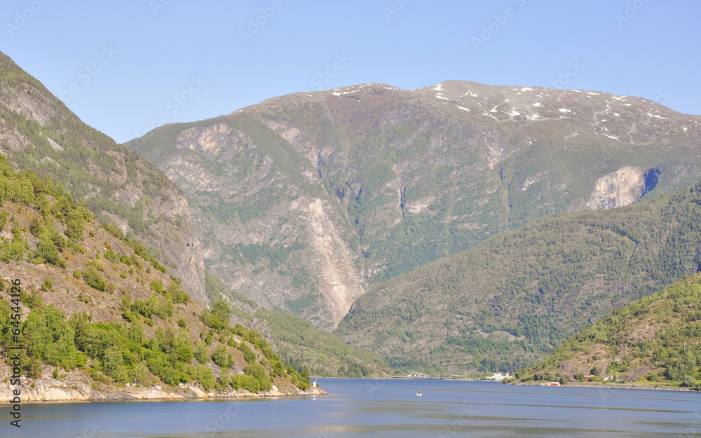 Laerdalsfjord, Laerdal, Dorf, Sommer, Norwegen