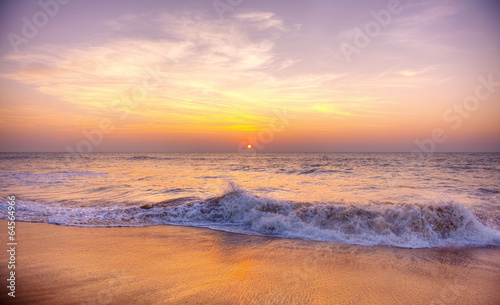 Fototapeta Naklejka Na Ścianę i Meble -  Beautiful Sunset by the Shore