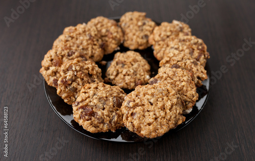 oatmeal cookies with raisins