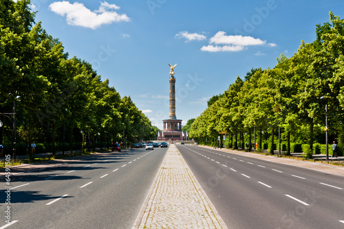 A road to the Victory Column, Berlin photo