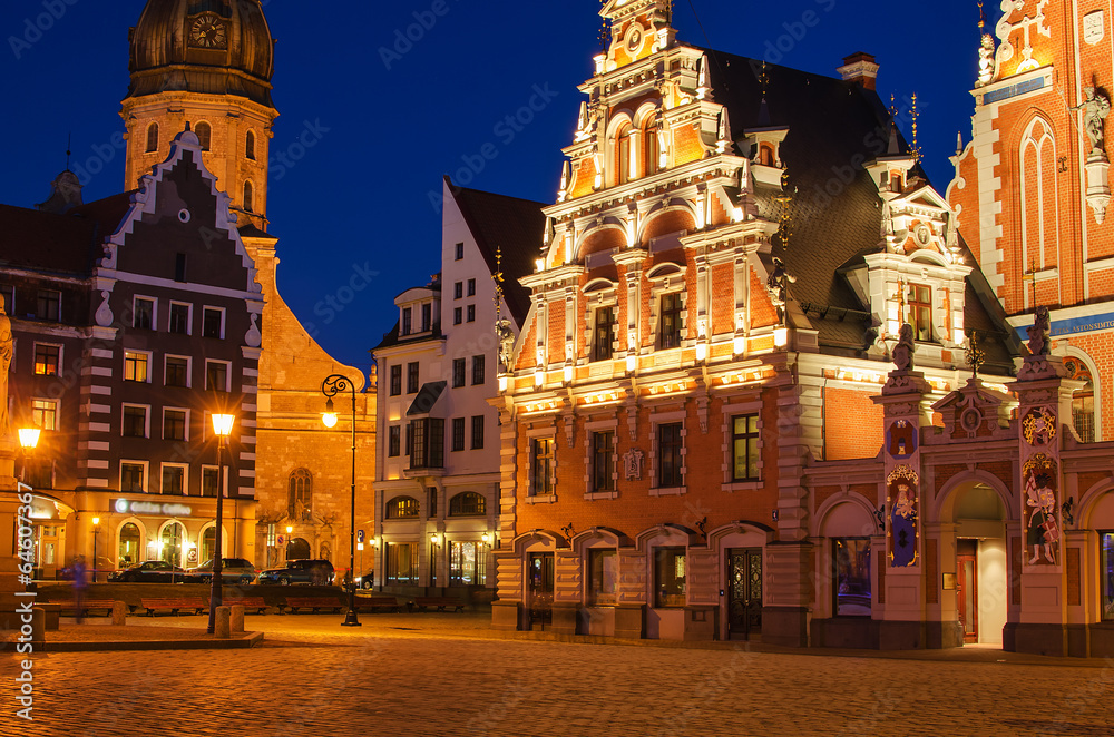 Old Town of Riga (Latvia)  at night