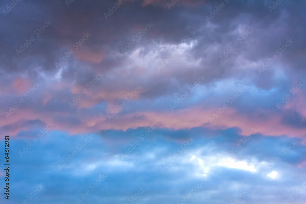 Obraz premium Stormy clouds in dramatic sky