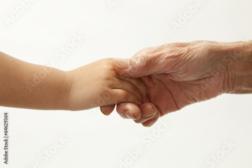 おばあちゃんと手をつなぐ © NOBU