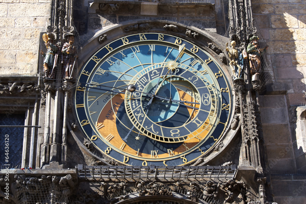 Obraz premium Front view of Prague astronomic clock