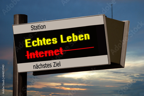 Anzeigetafel 4 - Echtes Leben