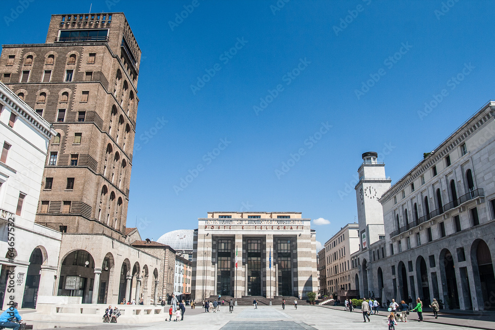 Brescia Piazza Vittoria