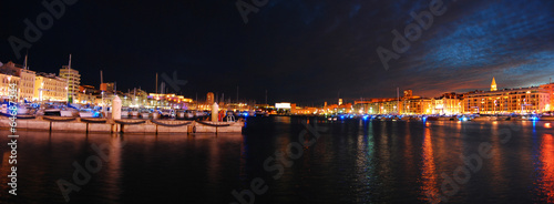 Vieux Port de Marseille de Nuit