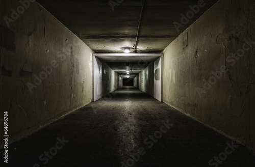 Fototapeta Pusty tunel w nocy