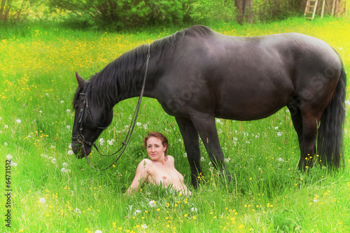 Pferd den nackt auf Können Mädchen