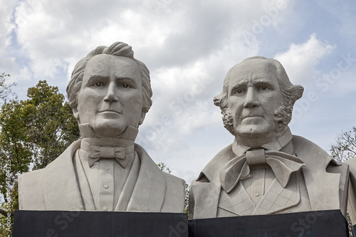 Obraz na płótnie Statues at American Statesmanship Park in Houston, Texas w salonie